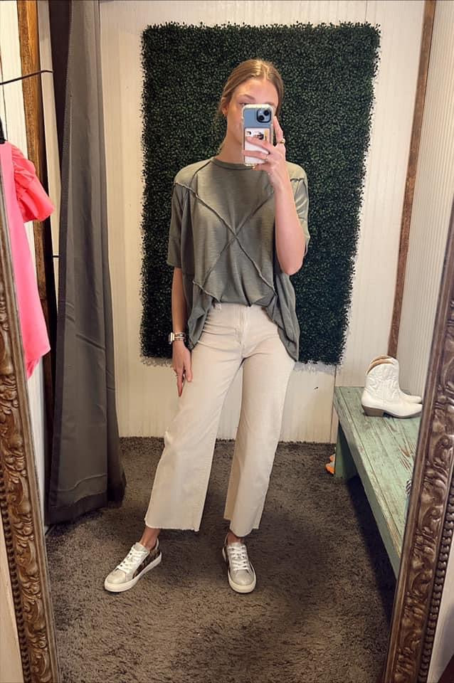 Exposed Seam Loose-fit Top