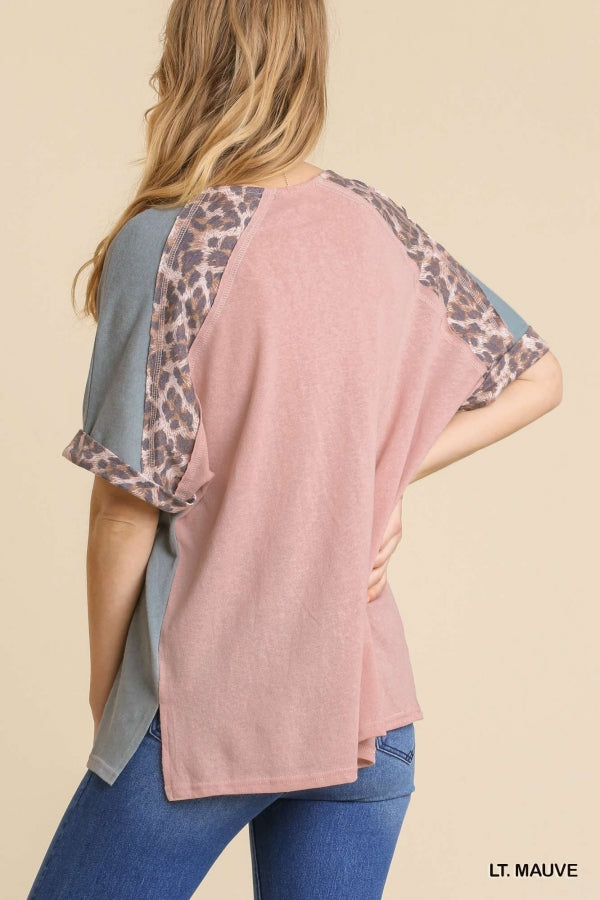 Light Mauve Leopard Color Block V-Neck Top