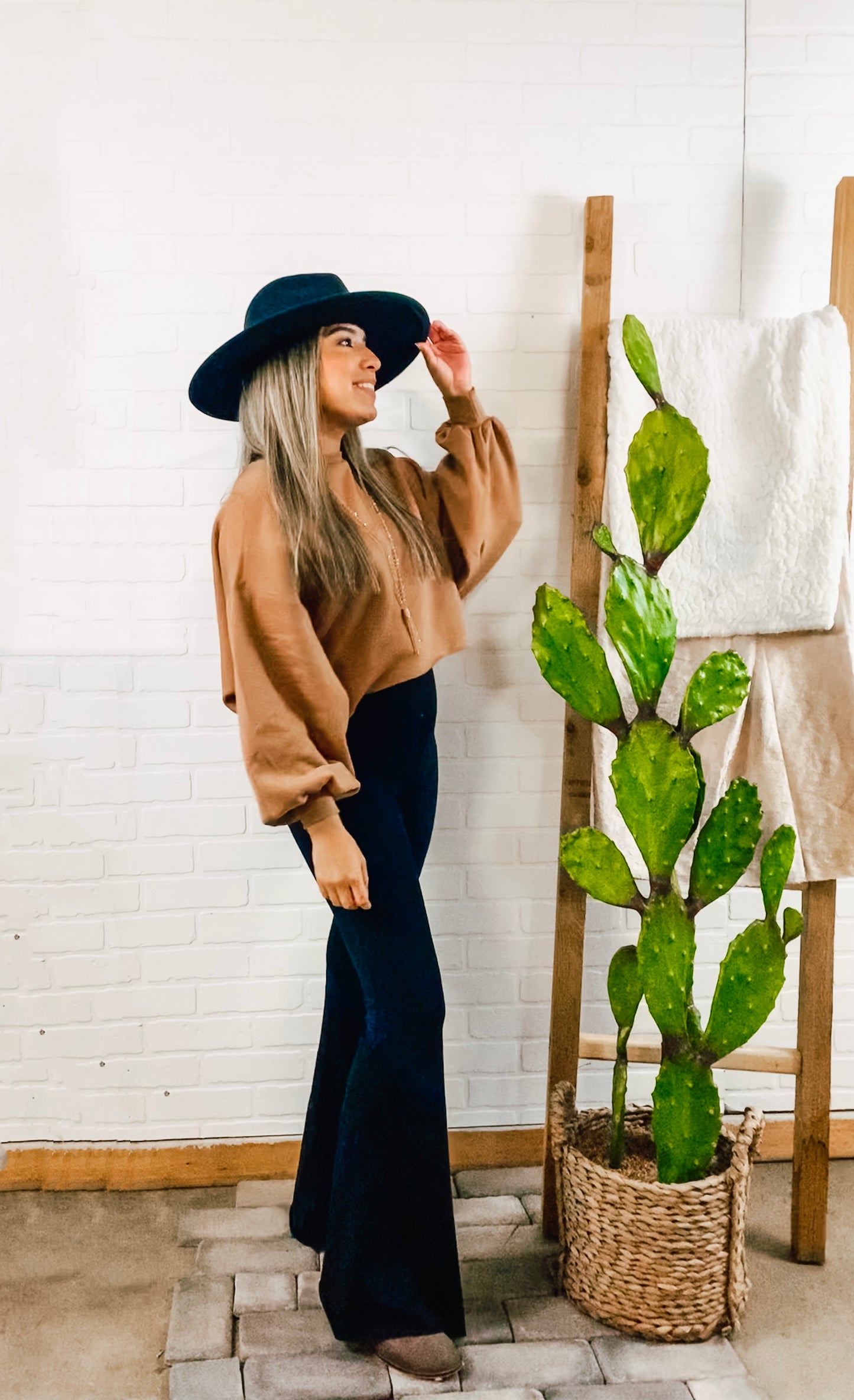 Deep Camel Balloon Sleeve Soft Cropped Sweatshirt