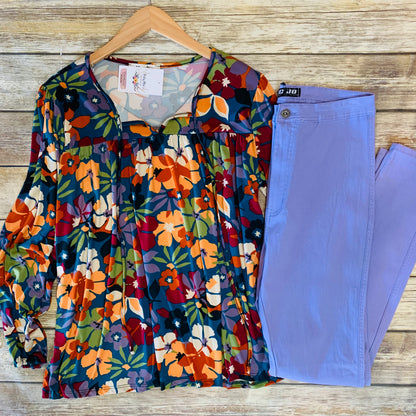 Floral Print Long Sleeve Knit Top With Front Tie String