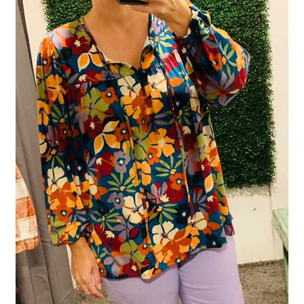 Floral Print Long Sleeve Knit Top With Front Tie String