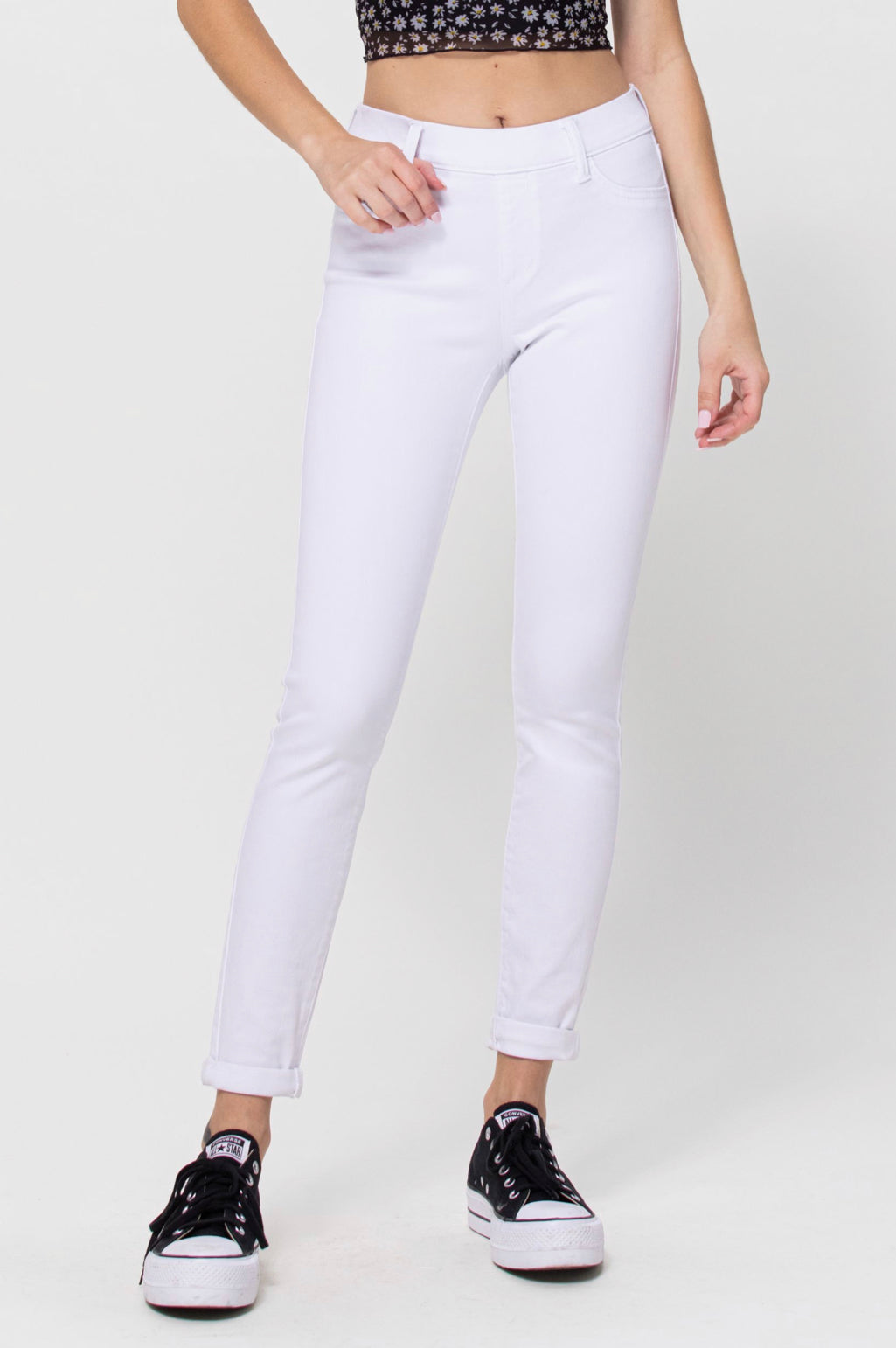 White Mid Rise Rolled Hem Pull On Crop Skinny by Cello