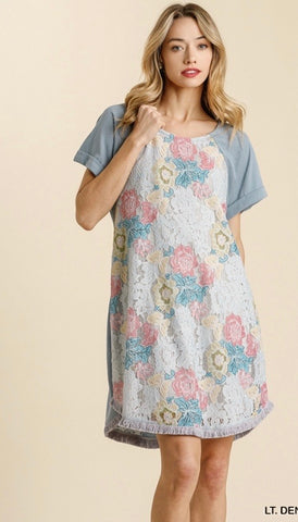 Light Blue Floral Lace Round Neck Dress w/ Pockets