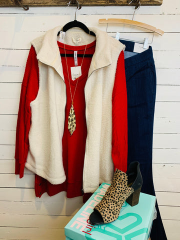 Ivory Sleeveless Bouclè Knit Zip Front Vest