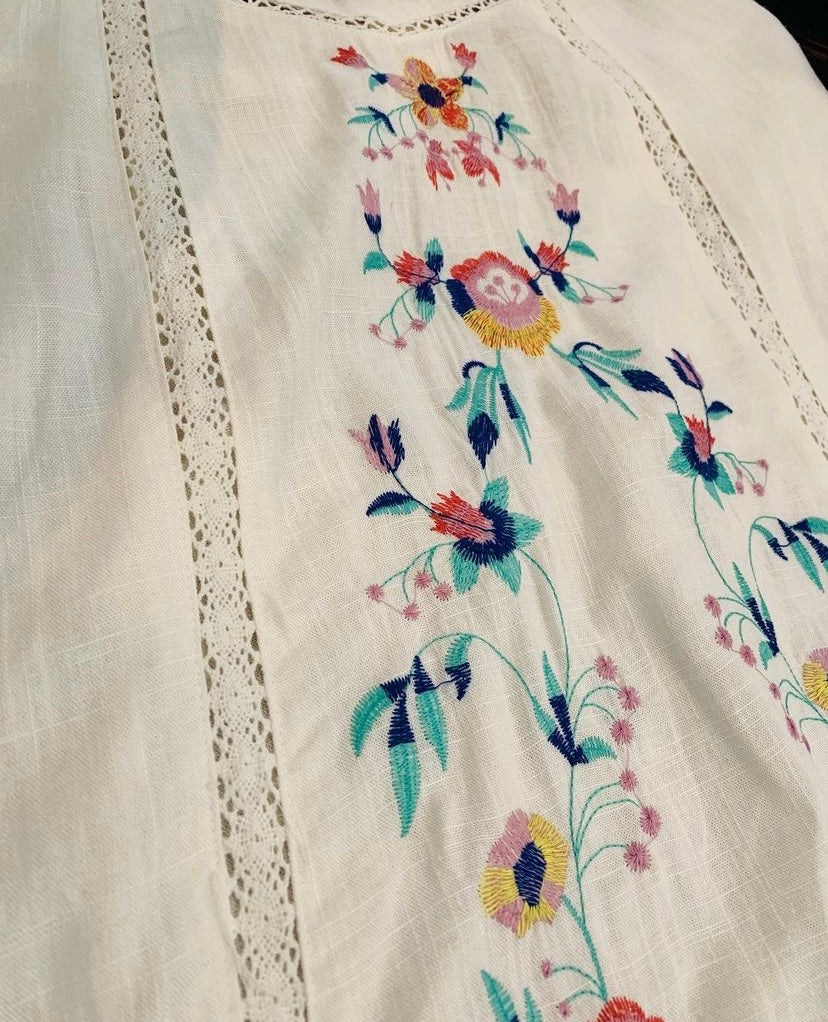 Off White Linen Floral Embroidered Lace Trimmed Top