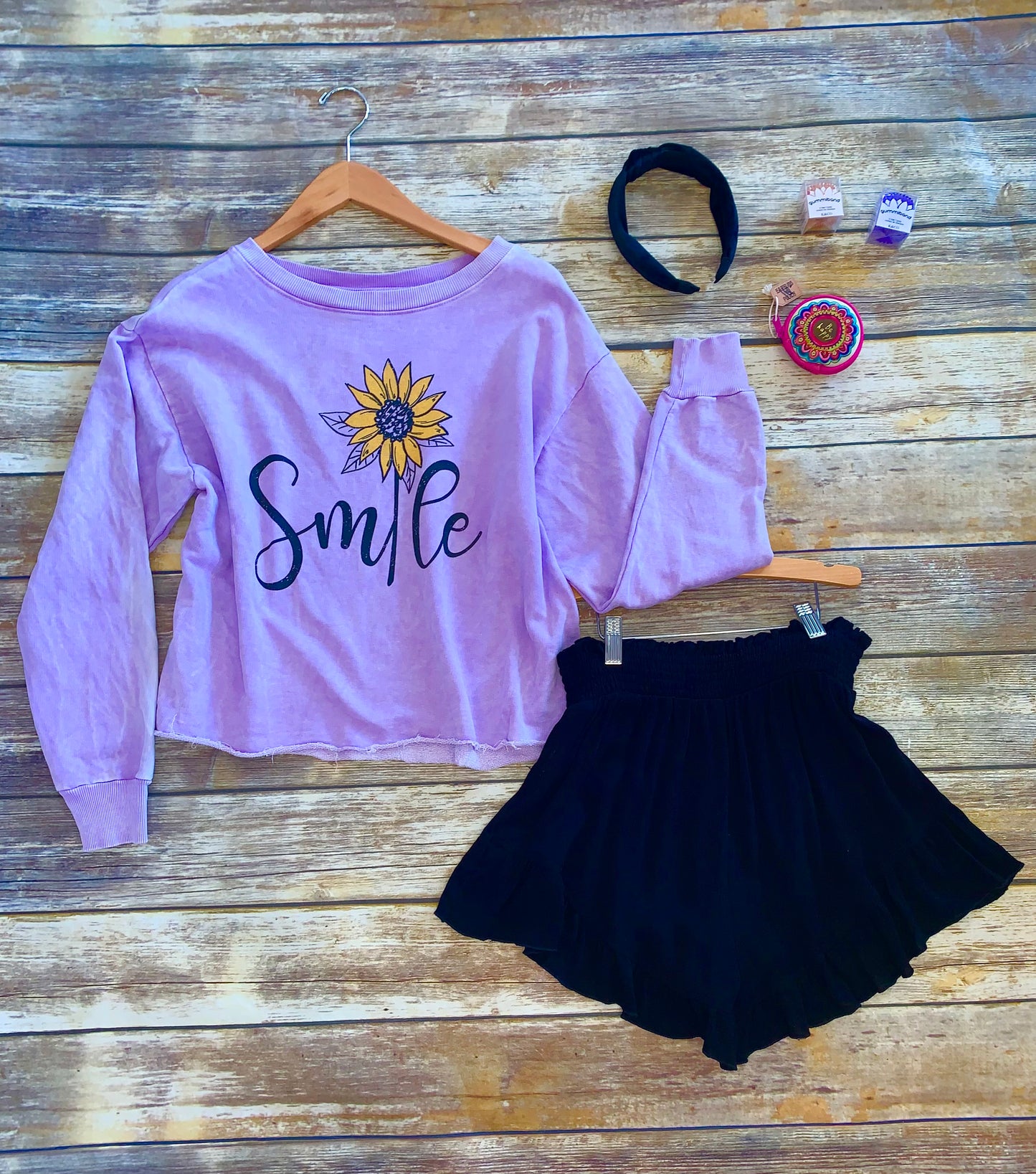 Lavender Smile Floral Print Cropped Sweatshirt